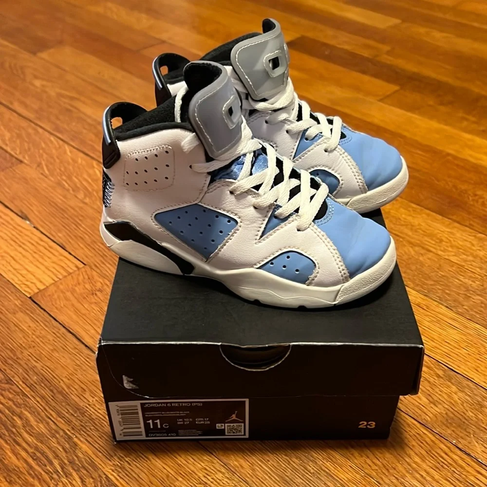 Jordan 6 Retro Carolina Blue Size 11c - Picture 1 of 7
